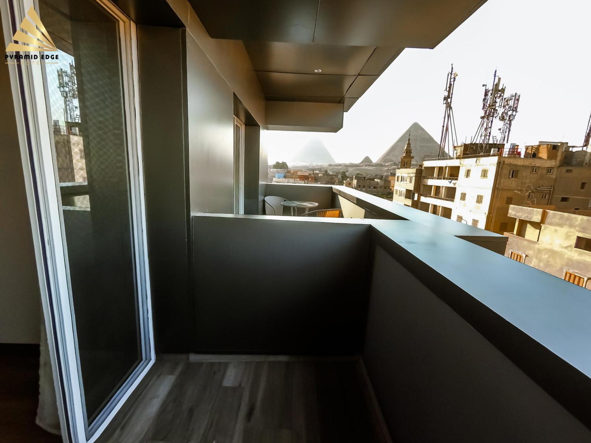 Pyramid Edge Hotel & Exclusive Pyramids View Rooftop Kafrat al Jabal Exterior photo