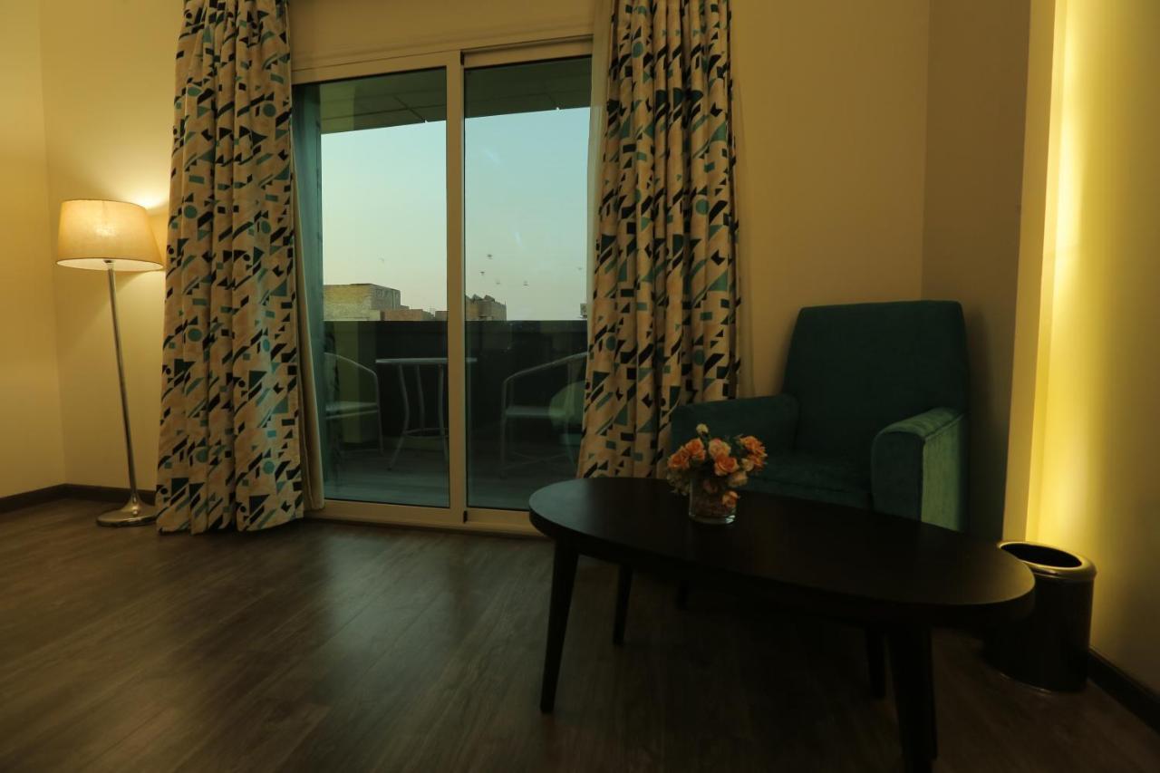 Pyramid Edge Hotel & Exclusive Pyramids View Rooftop Kafrat al Jabal Exterior photo